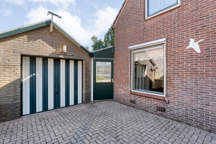 Photo 31 of Burgerzinstraat 9