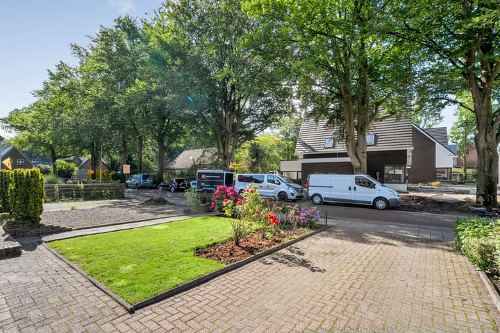 Photo 32 of Burgerzinstraat 9