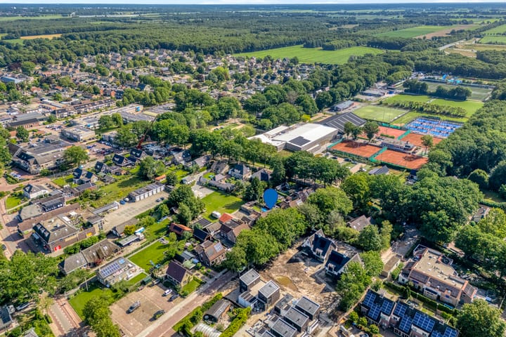 Photo 38 of Burgerzinstraat 9