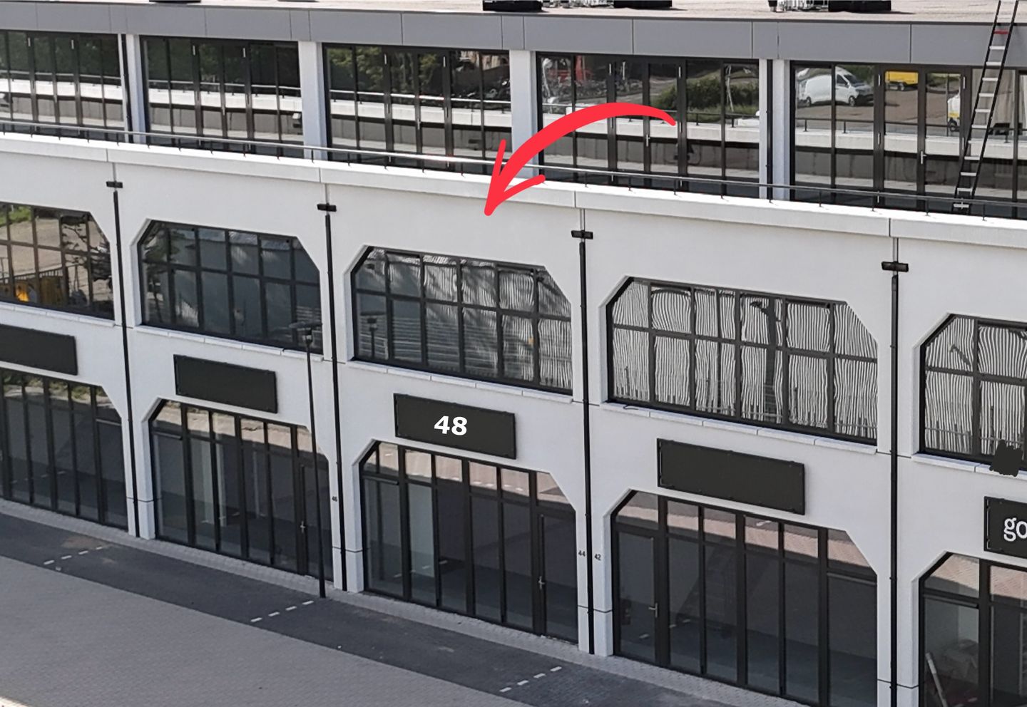 Bekijk foto 2 van Gietijzerstraat 2-72