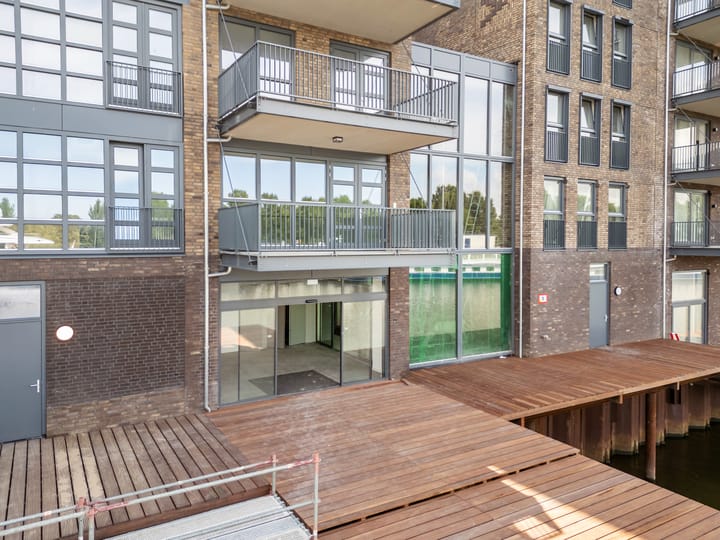 Photo 5 of Stationsplein 128