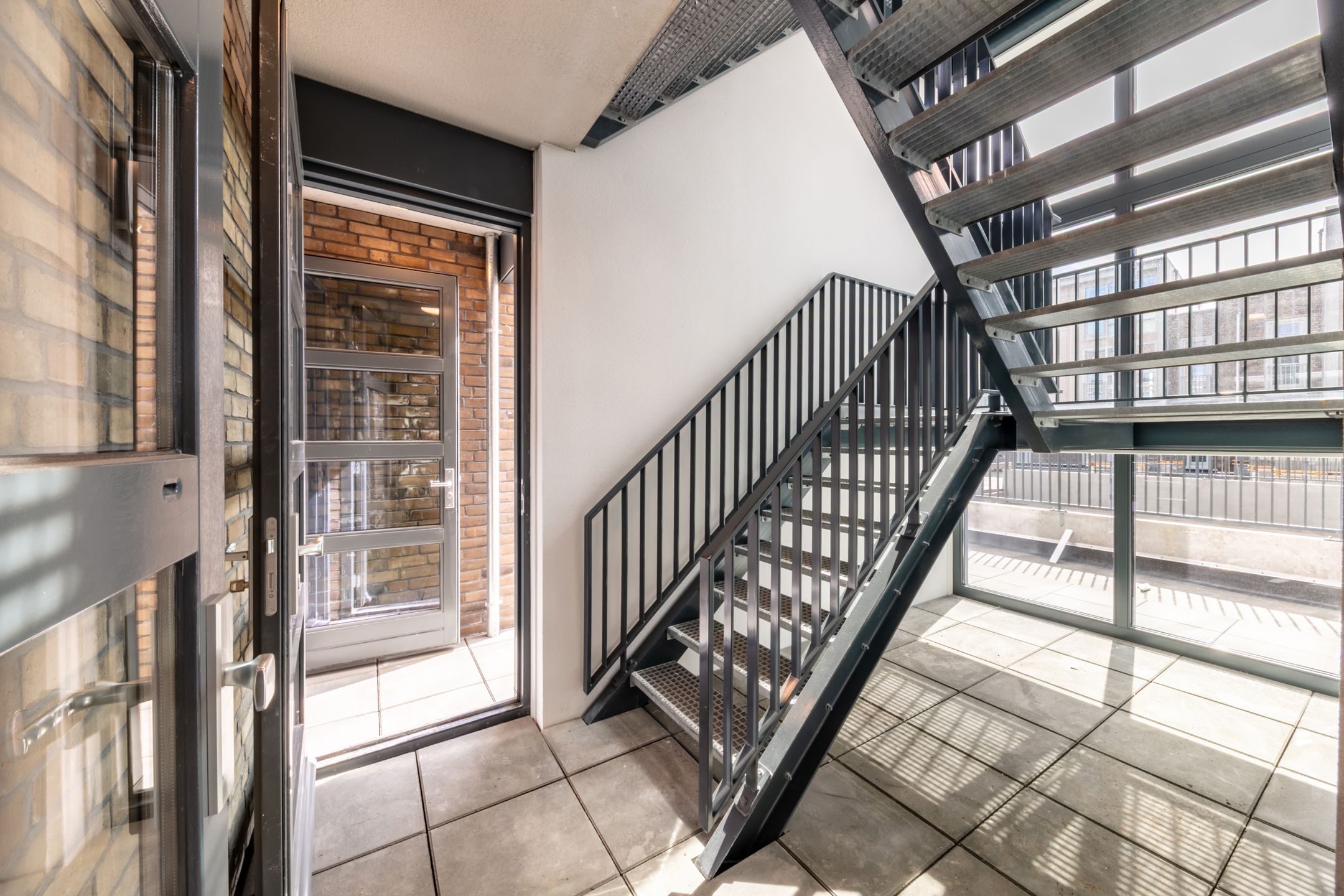 Photo 9 of Stationsplein 128