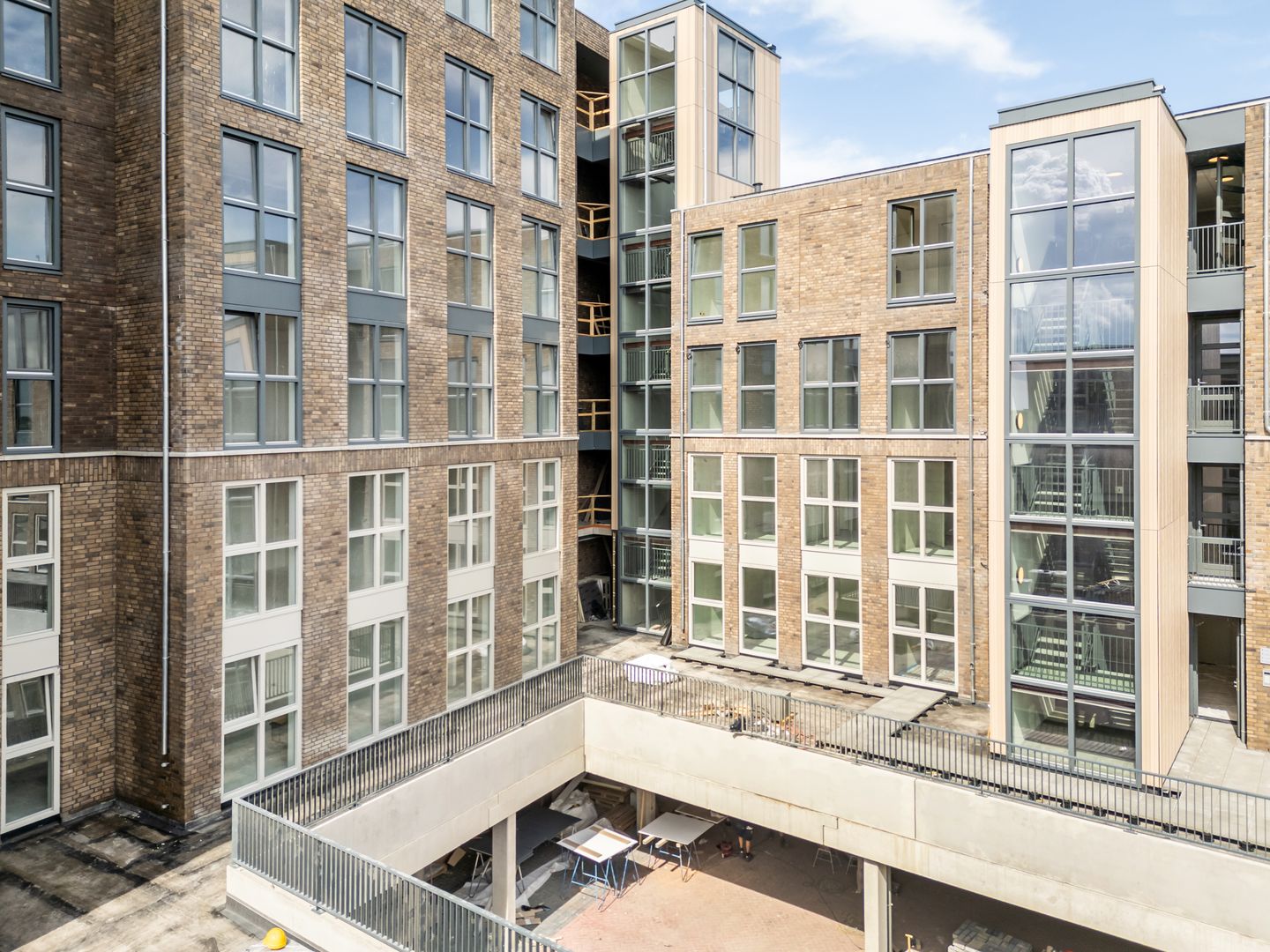 Photo 10 of Stationsplein 128