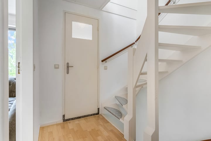 Foto 16 van Van der Duyn van Maasdamstraat 4