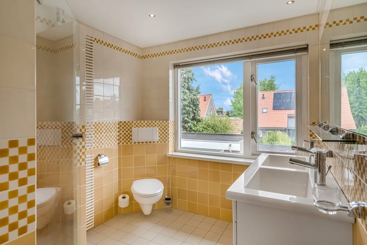 Foto 19 van Van der Duyn van Maasdamstraat 4