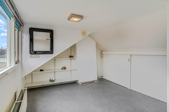 Foto 25 van Van der Duyn van Maasdamstraat 4