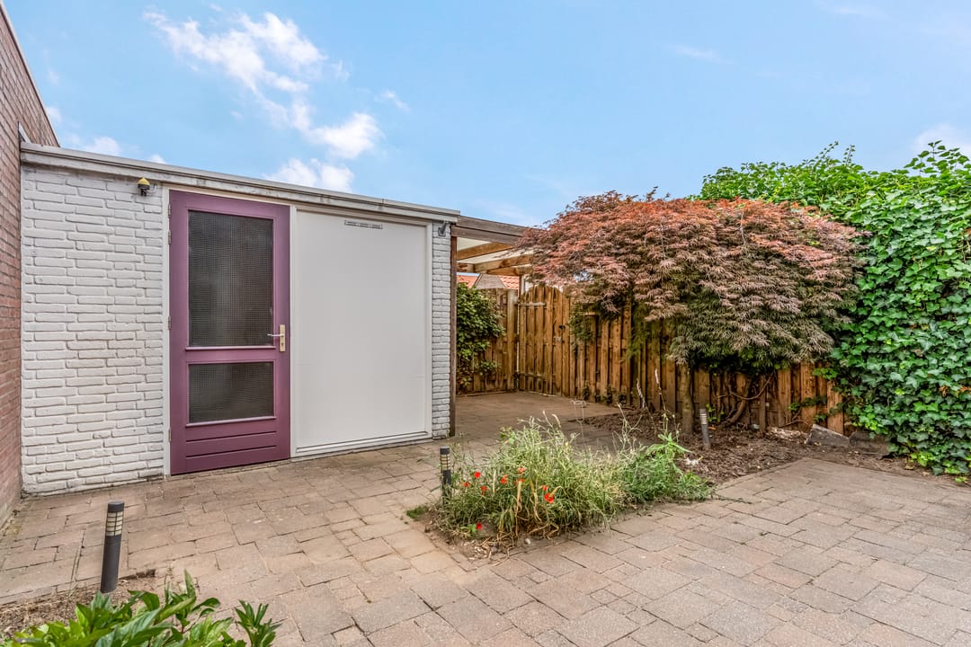 Foto 28 van Van der Duyn van Maasdamstraat 4