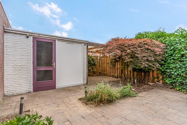 Foto 28 van Van der Duyn van Maasdamstraat 4