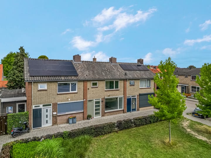 Foto 39 van Van der Duyn van Maasdamstraat 4