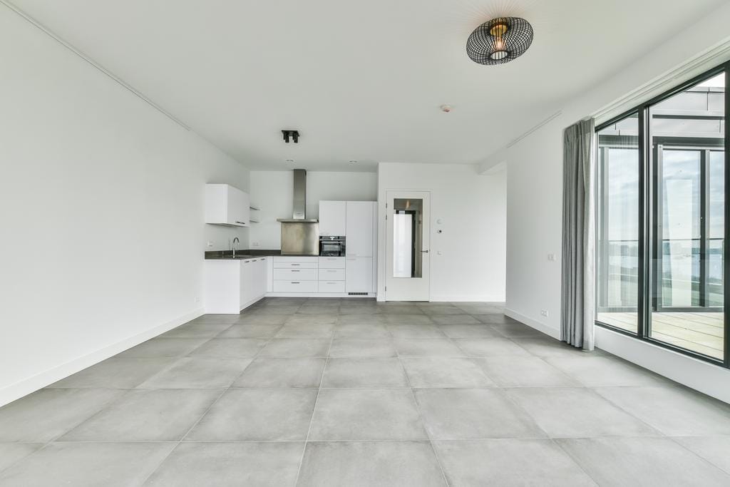 Photo 8 of Hellingstraat 76