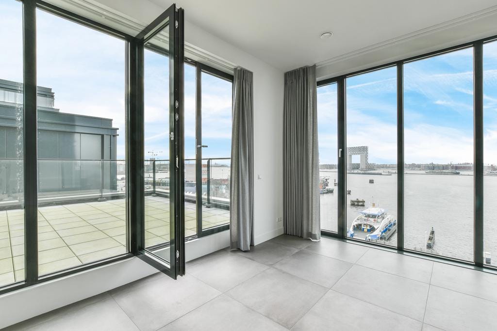 Photo 12 of Hellingstraat 76