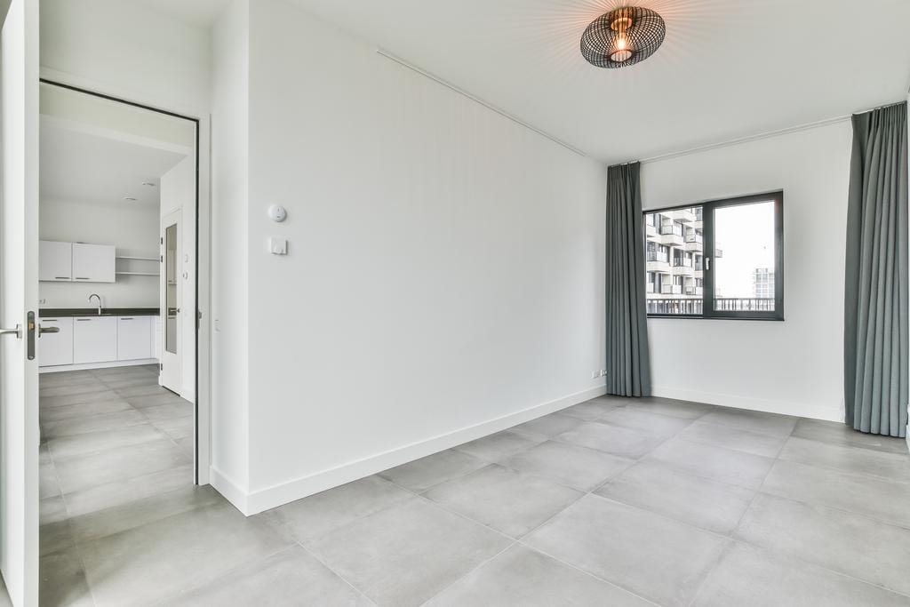 Photo 15 of Hellingstraat 76