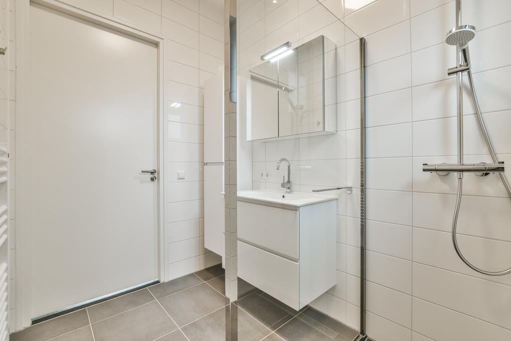 Photo 19 of Hellingstraat 76