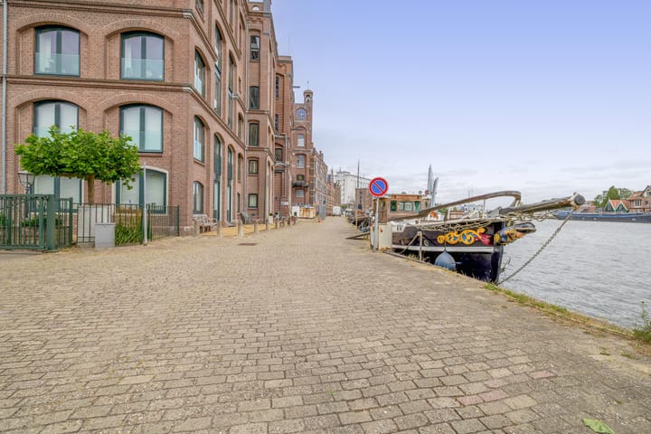 Foto 38 van Veerdijk 43-S