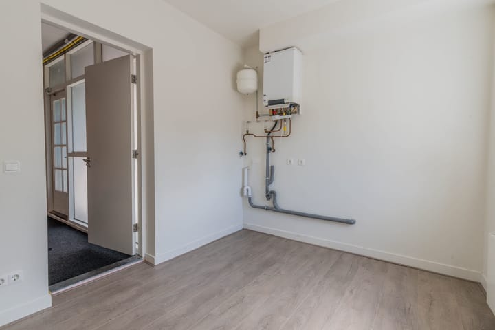 Foto 18 van Naarderstraat 21-1