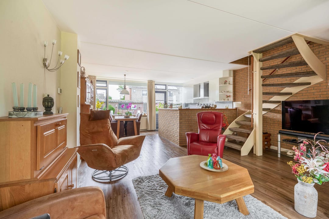 Foto 2 van Luchtenburg 40