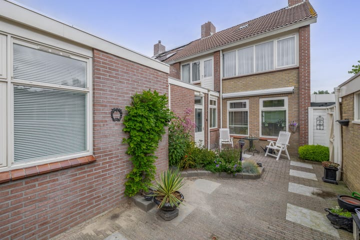 Foto 2 van Blazer 48