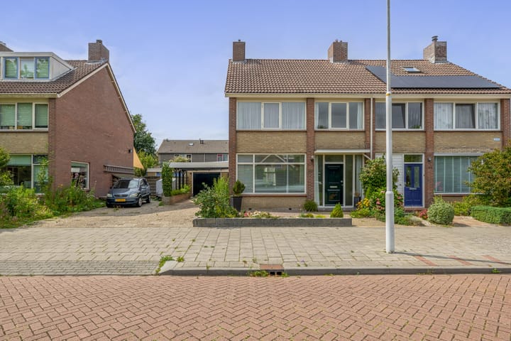 Foto 4 van Blazer 48