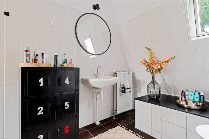 Foto 24 van Jan van Riebeeckstraat 144