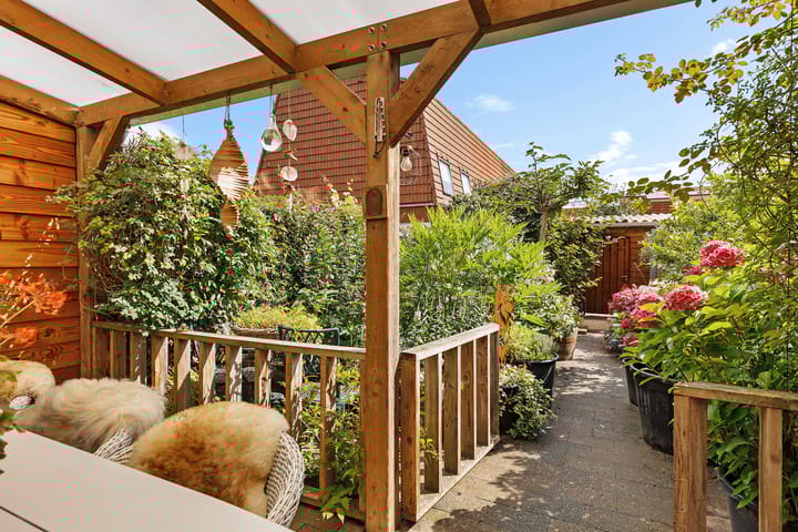 Foto 31 van Jan van Riebeeckstraat 144