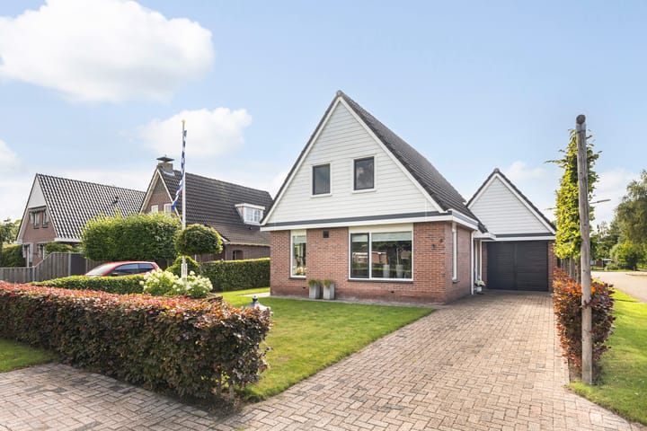 Foto 2 van Hagebeam 5