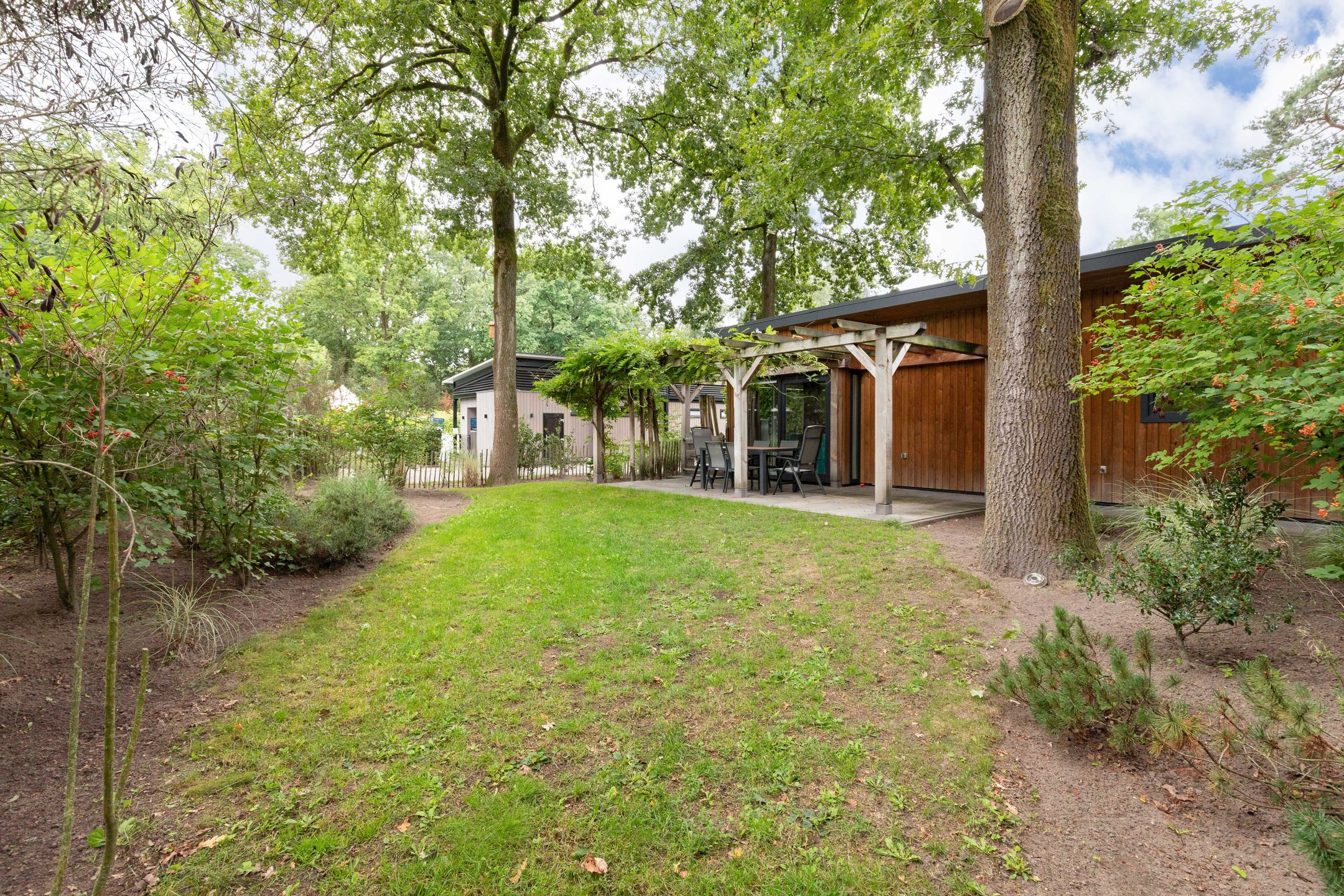 3-bedroom freehold villa in Wekerom — photo 3 of 5