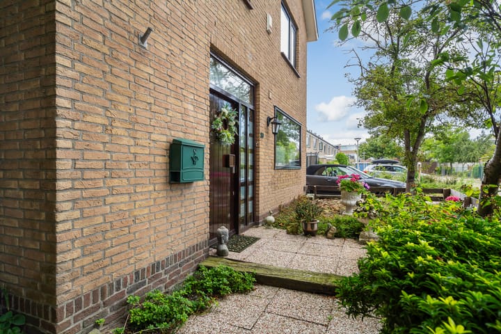 Photo 7 of Ruysdael 80