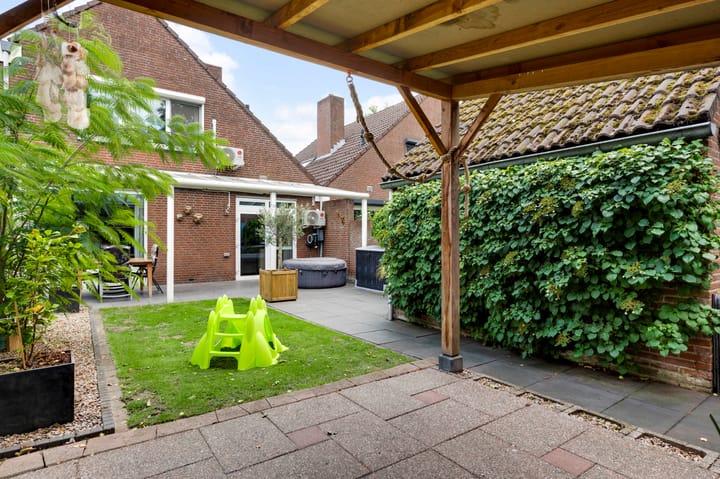 Foto 28 van Klaroenstraat 54