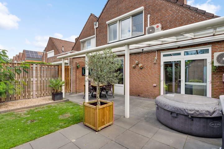 Foto 29 van Klaroenstraat 54