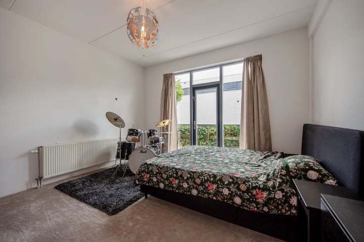 Foto 19 van Blauw-roodlaan 62