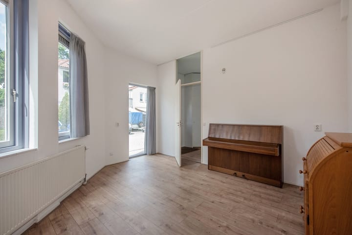 Foto 23 van Blauw-roodlaan 62