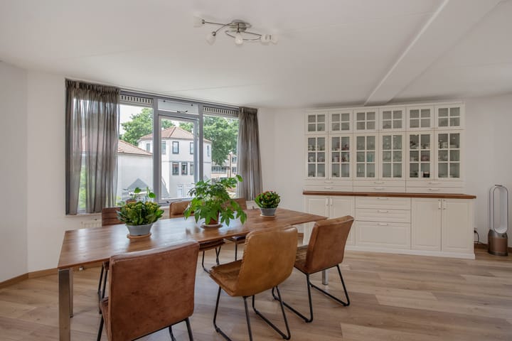 Foto 31 van Blauw-roodlaan 62