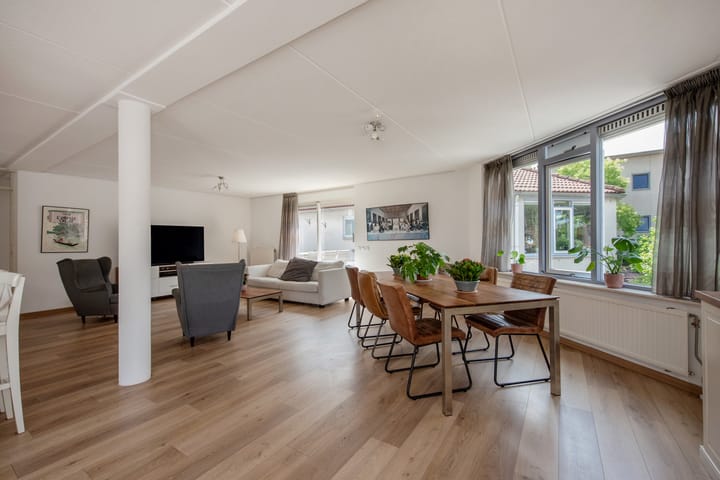 Foto 32 van Blauw-roodlaan 62