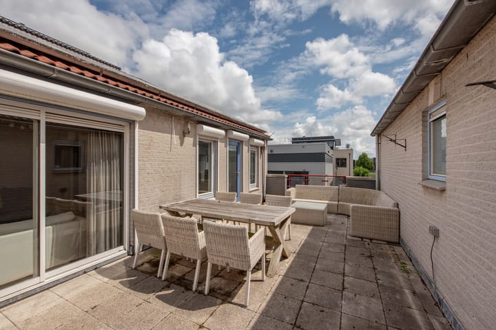 Foto 34 van Blauw-roodlaan 62