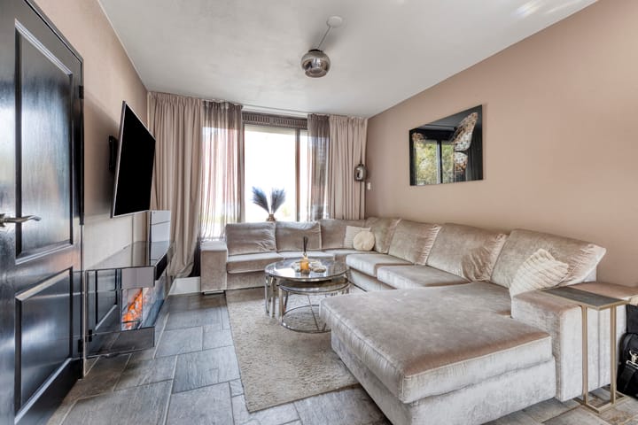 Photo 9 of Wijnruitweg 98