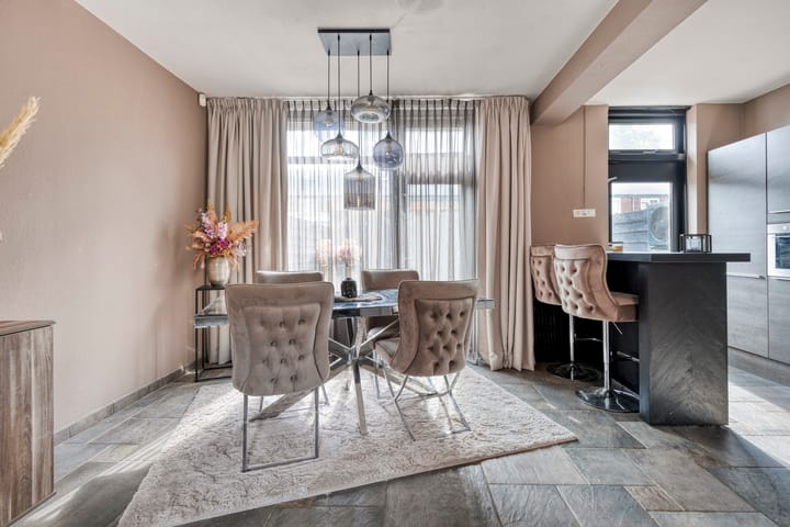 Photo 13 of Wijnruitweg 98