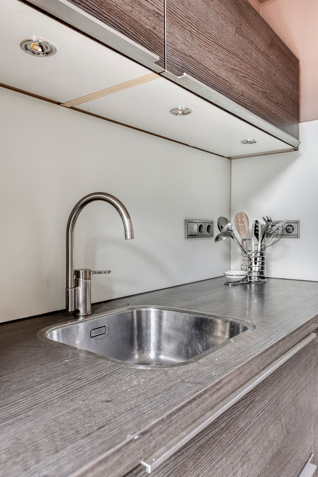 Foto 16 van Wijnruitweg 98