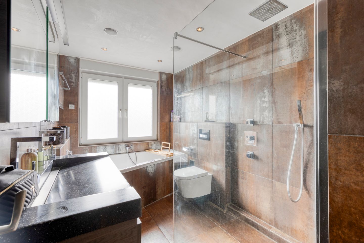 Foto 25 van Wijnruitweg 98