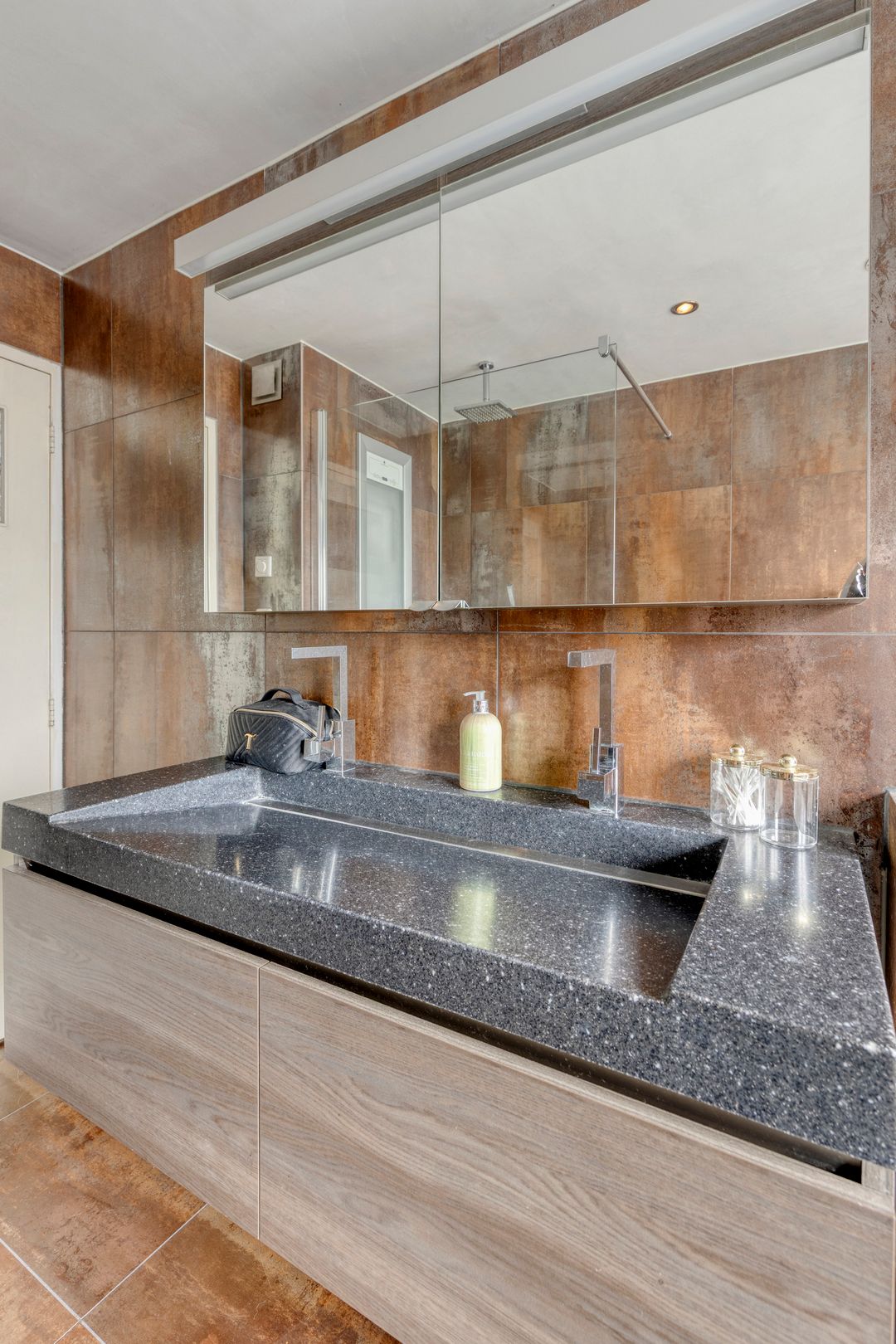 Foto 37 van Wijnruitweg 98