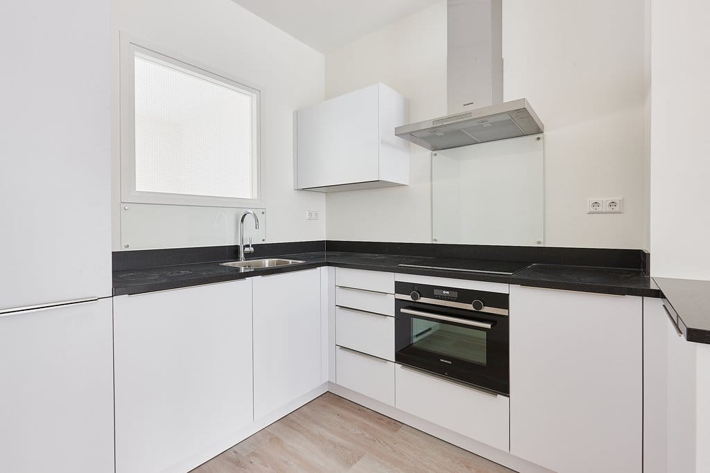 Photo 6 of Johannes Camphuijsstraat 163-H