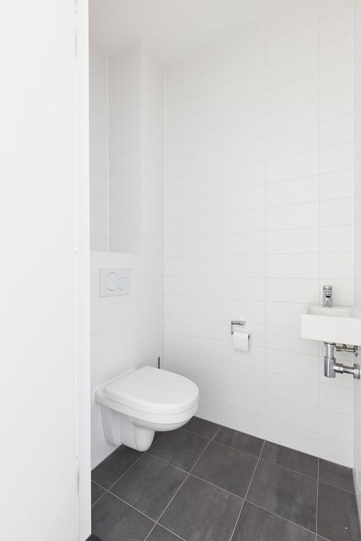 Photo 16 of Johannes Camphuijsstraat 163-H