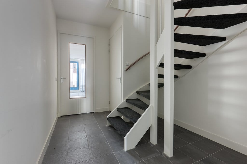 Photo 18 of Johannes Camphuijsstraat 163-H