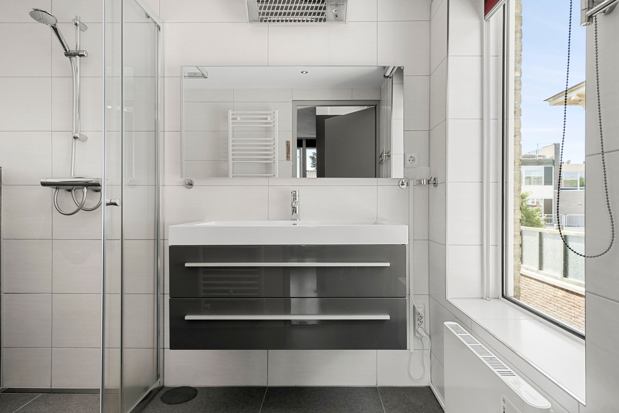 Photo 21 of Achterdorpsstraat 4-A