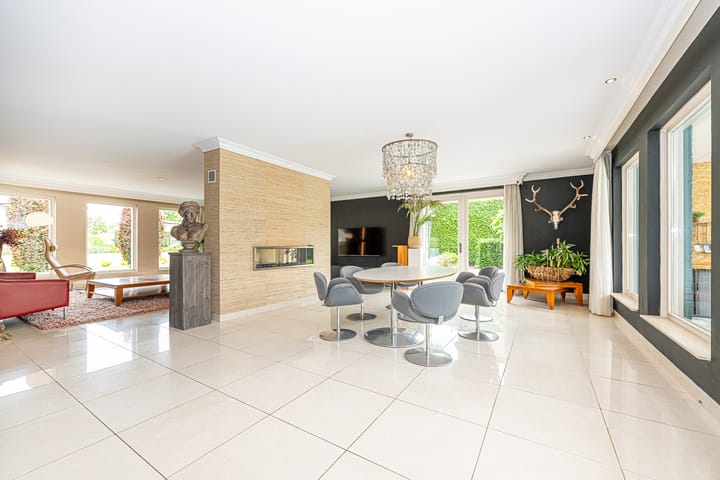 Photo 14 of Gravenstate 8