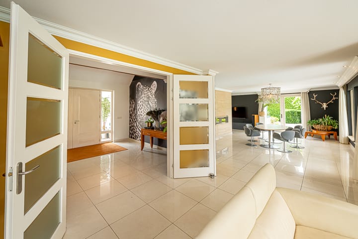 Photo 10 of Gravenstate 8