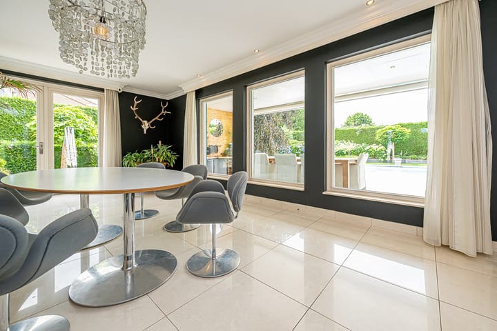 Photo 13 of Gravenstate 8