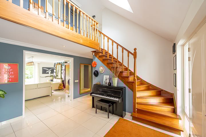 Photo 6 of Gravenstate 8