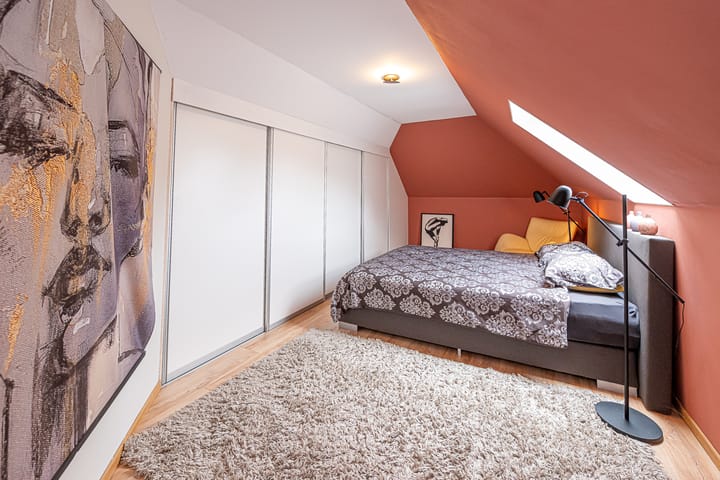 Photo 26 of Gravenstate 8