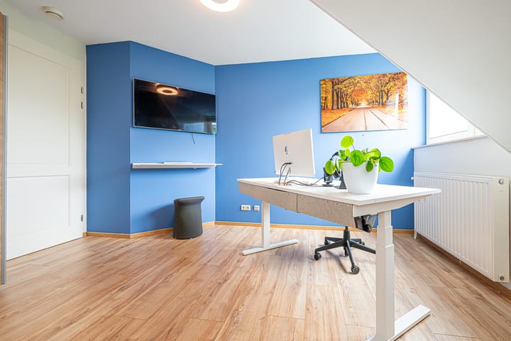 Photo 29 of Gravenstate 8