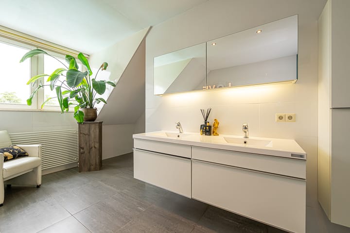 Photo 38 of Gravenstate 8